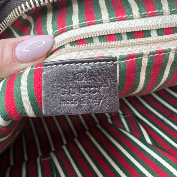 Authentic Vintage Gucci GG Monogram Canvas Crossbody Bag – Excellent Condition - Picture 4 of 16